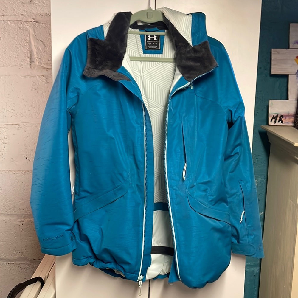 Under Armour ski/snowboard jacket, women’s